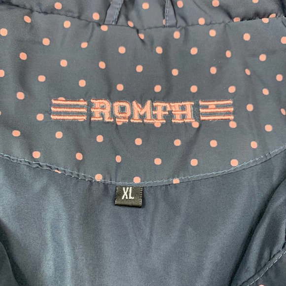 ROMFH 'Hampton' Quilted Vest in Navy & Pink - Woman's XL - Picture 7 of 9